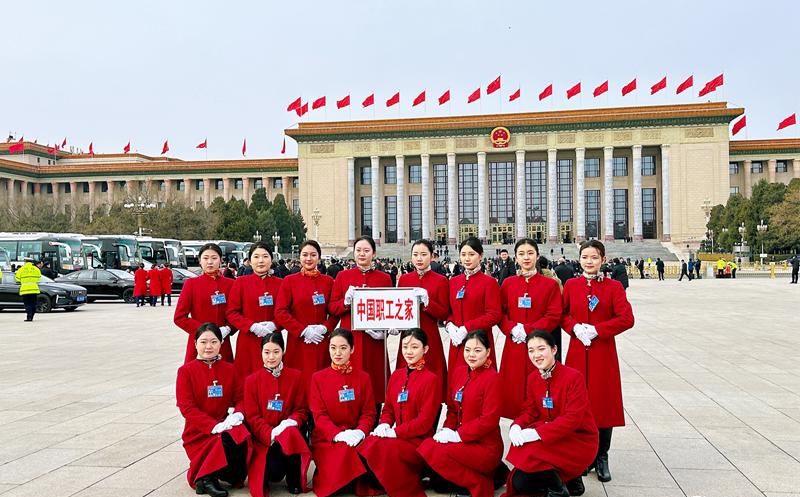 海南两会观察：“小故事”见证“国际范”