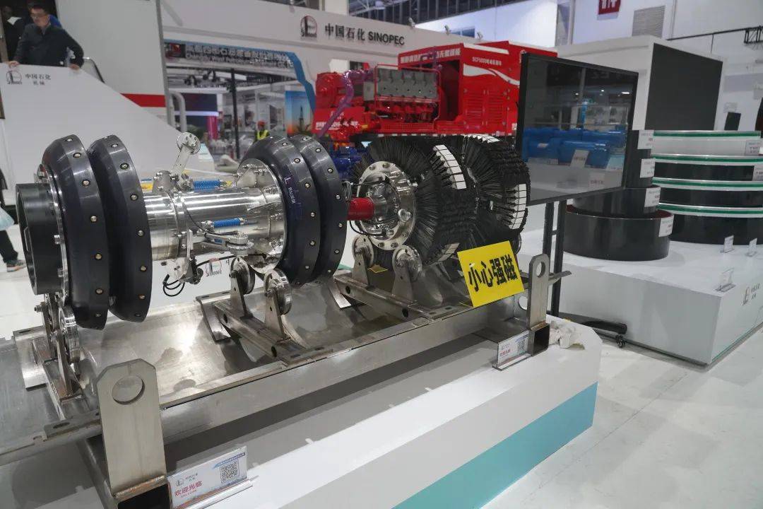 中国石化获得发明专利授权:“一种PDC-滚轮混合钻头”