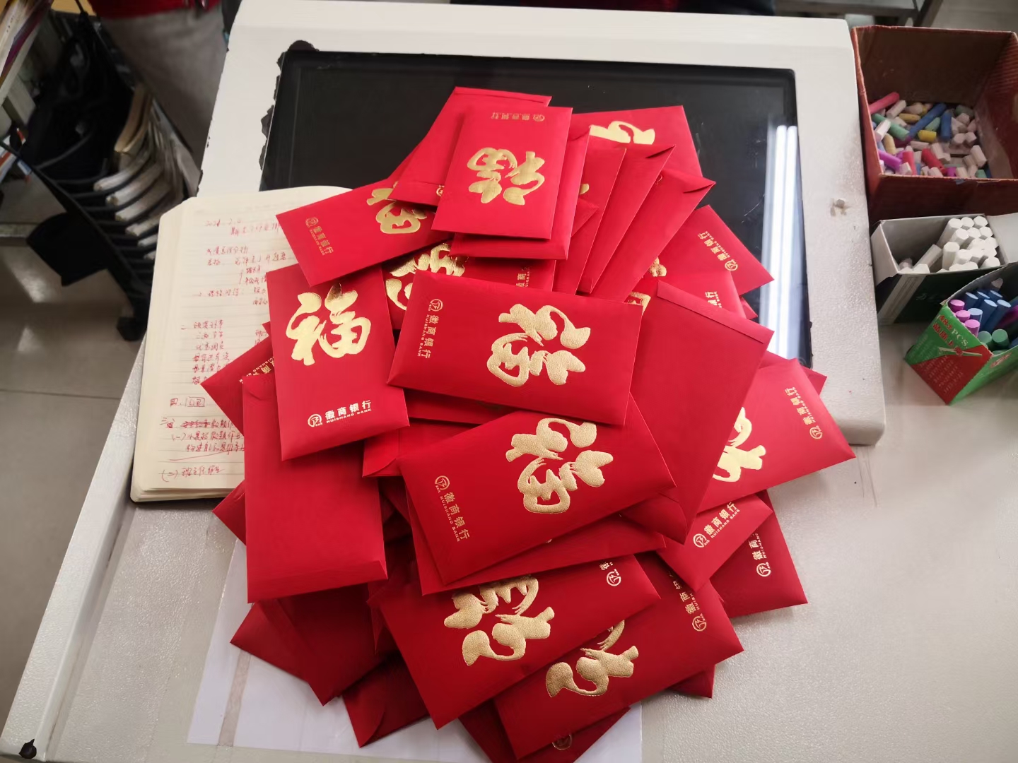 及时送达每一件年货包裹