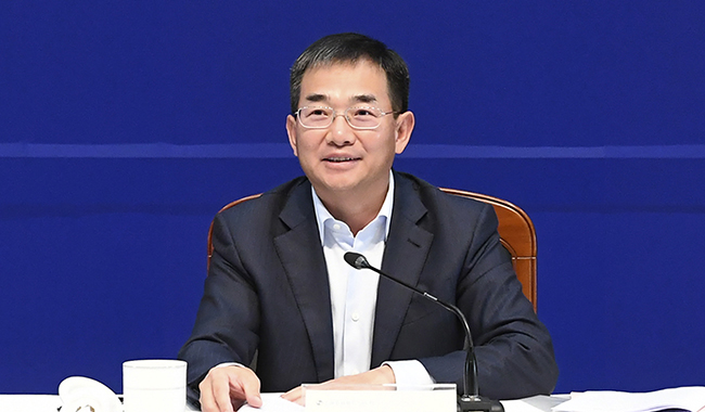 万丰股份：分散染料等产品价格未来变动幅度存在不确定性