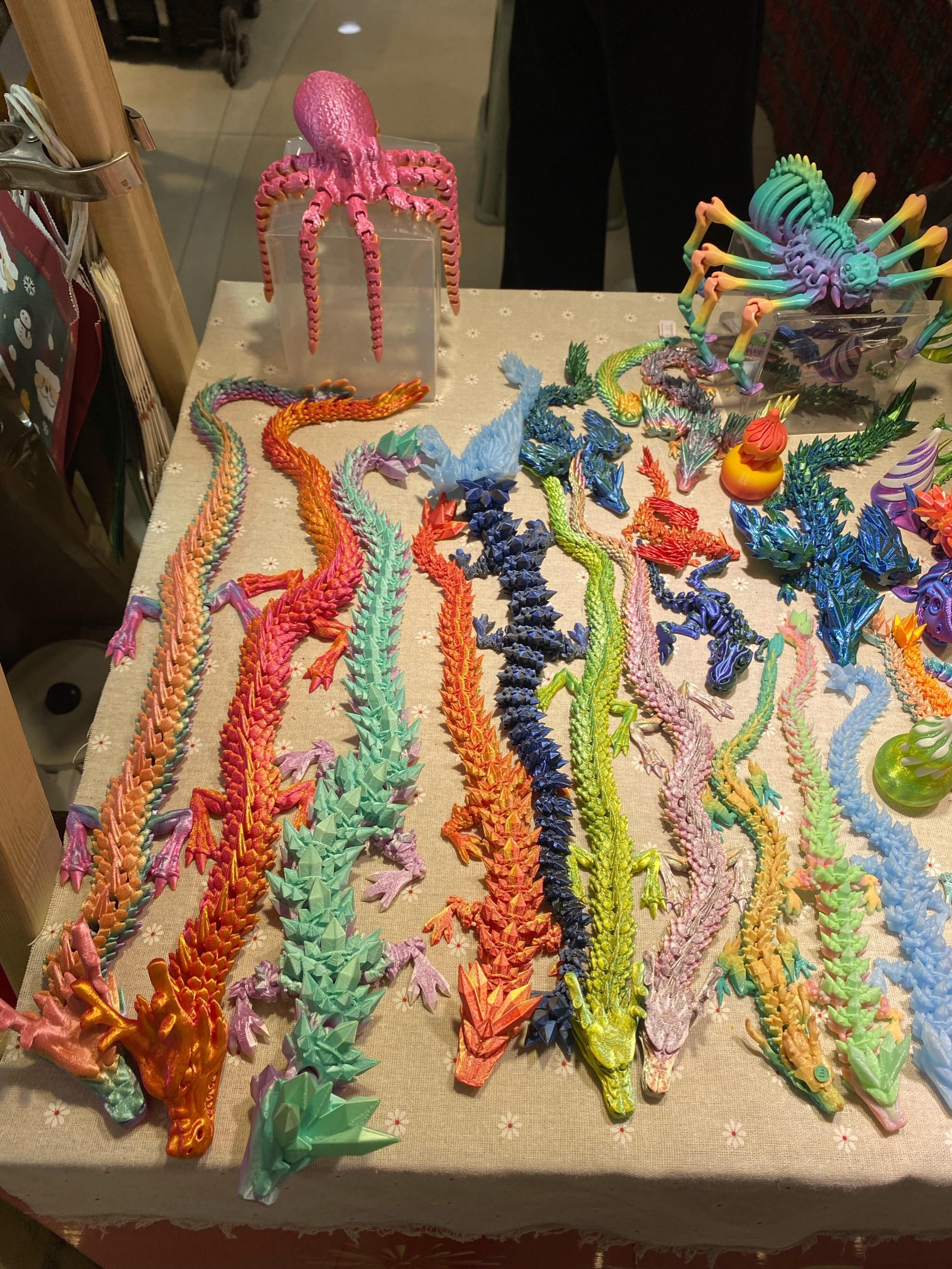 “首发经济”遇上“新春派对” 春节来成都春熙路解锁AI前沿科技