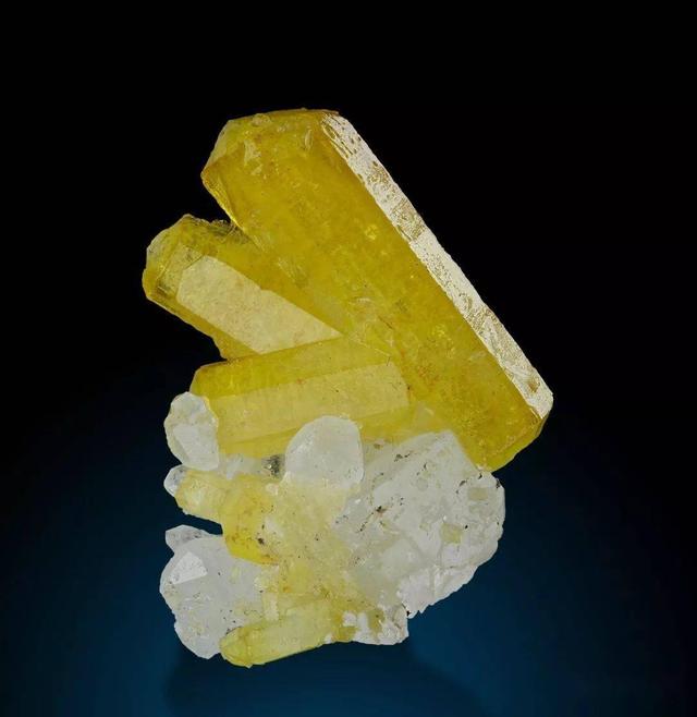 惠城环保获得发明专利授权：“一种高效分离钒酸铁渣中钒与铁的方法”