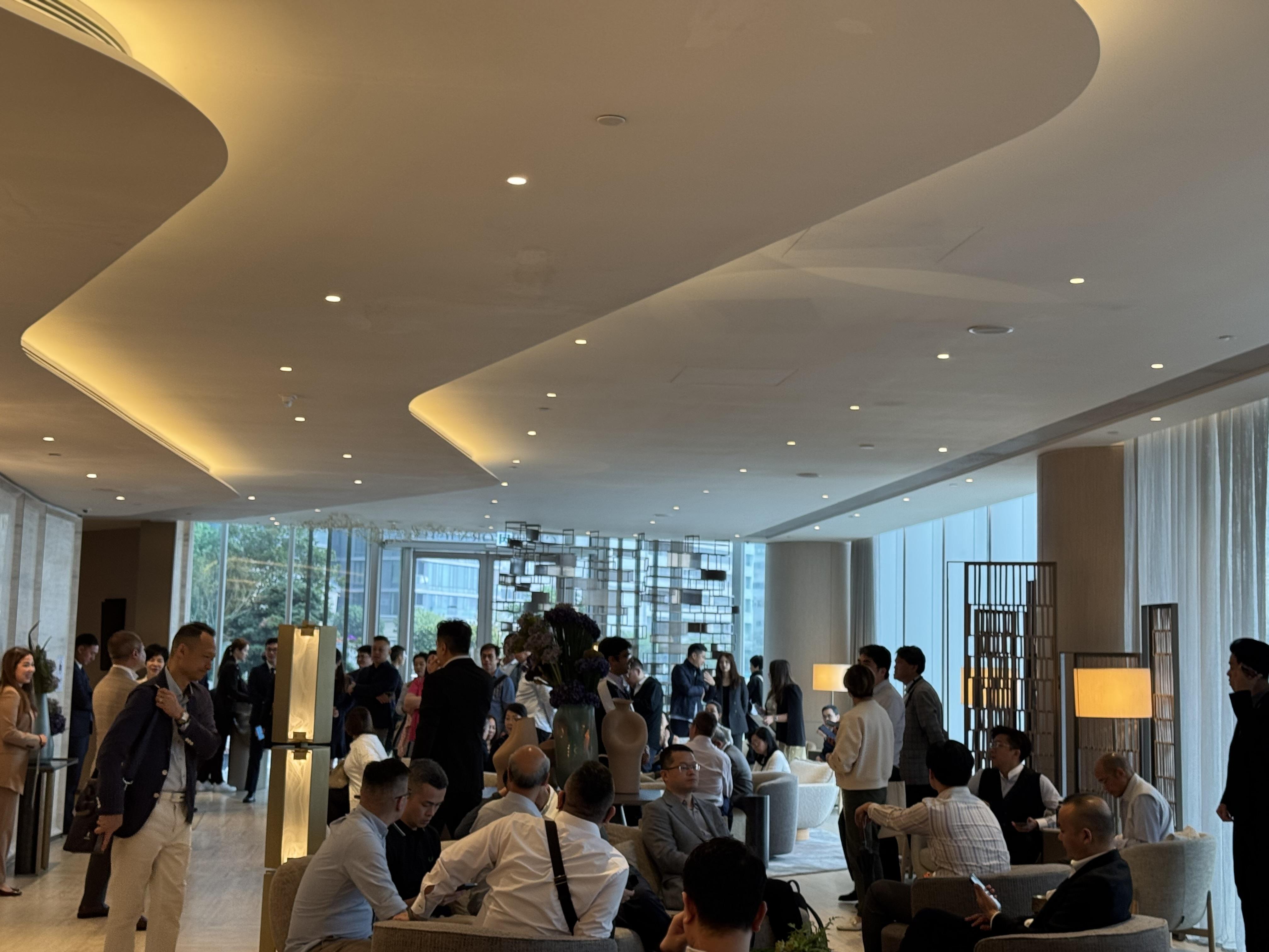 2月25日城投控股涨停：房地产，债转股 ・ AMC，雄安新区概念热股