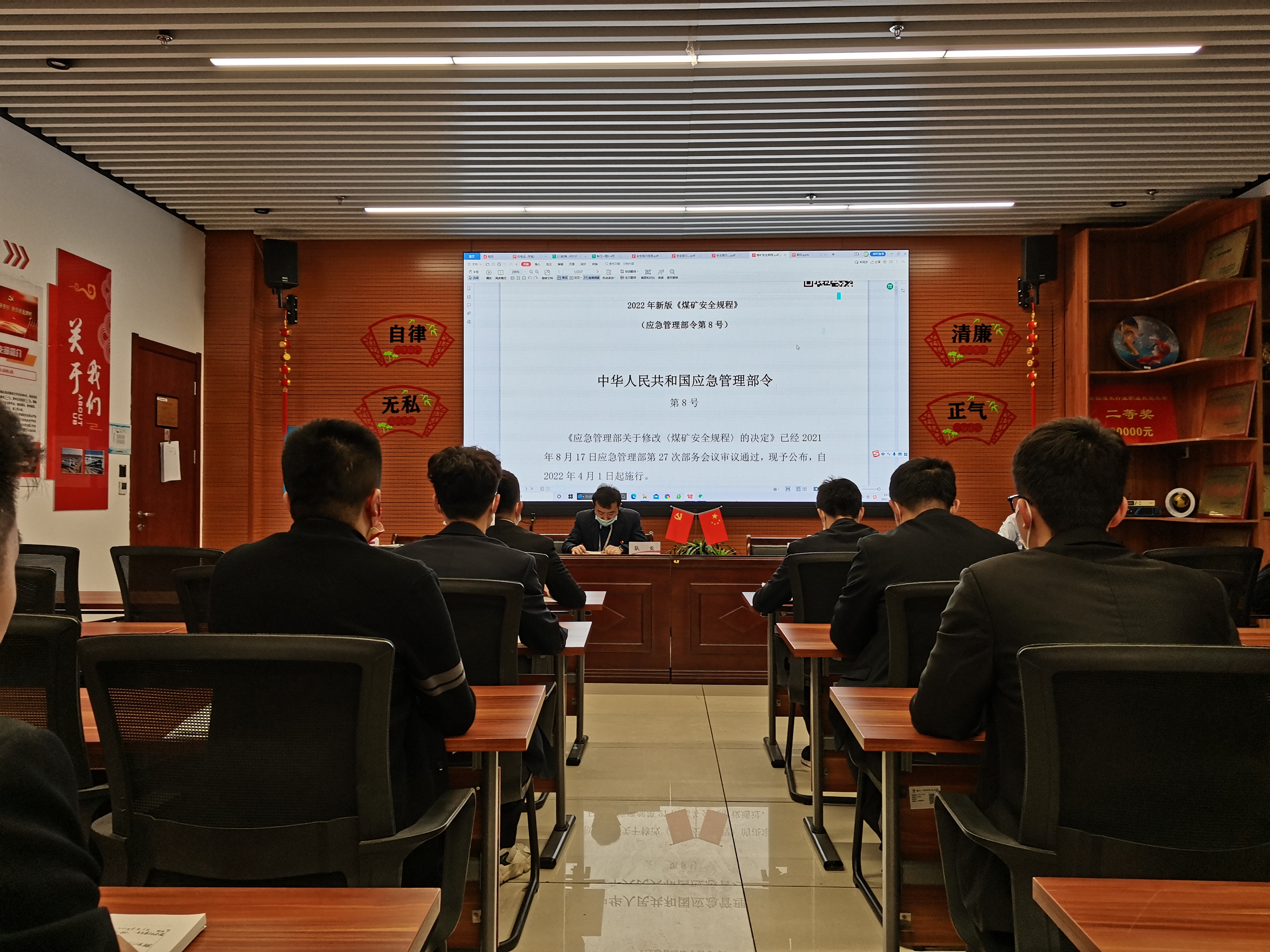 “万亿”之后,城市要答好“价值考卷”