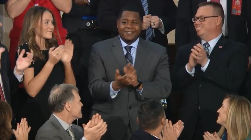 特朗普发表国情咨文演讲