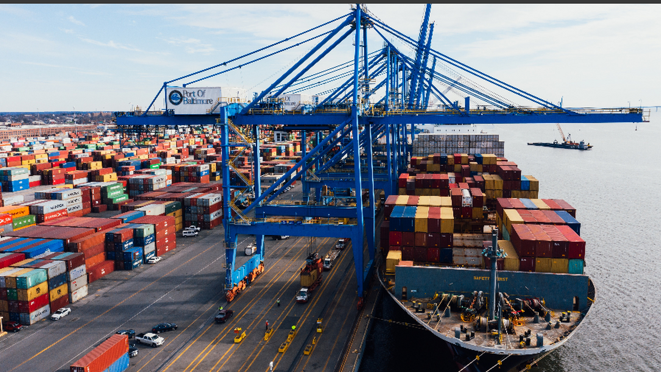 中远海运：鉴于中东地区冲突持续升级 即日起暂停相关航线新订舱业务