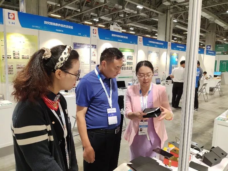 全国人大代表胡成中：优化存量PPP项目运营环境 释放民间资本科技转化活力