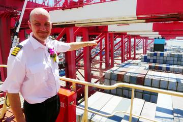 盛美上海上演“左手募资、右手减持”，业绩增长减速，支柱业务量增价跌