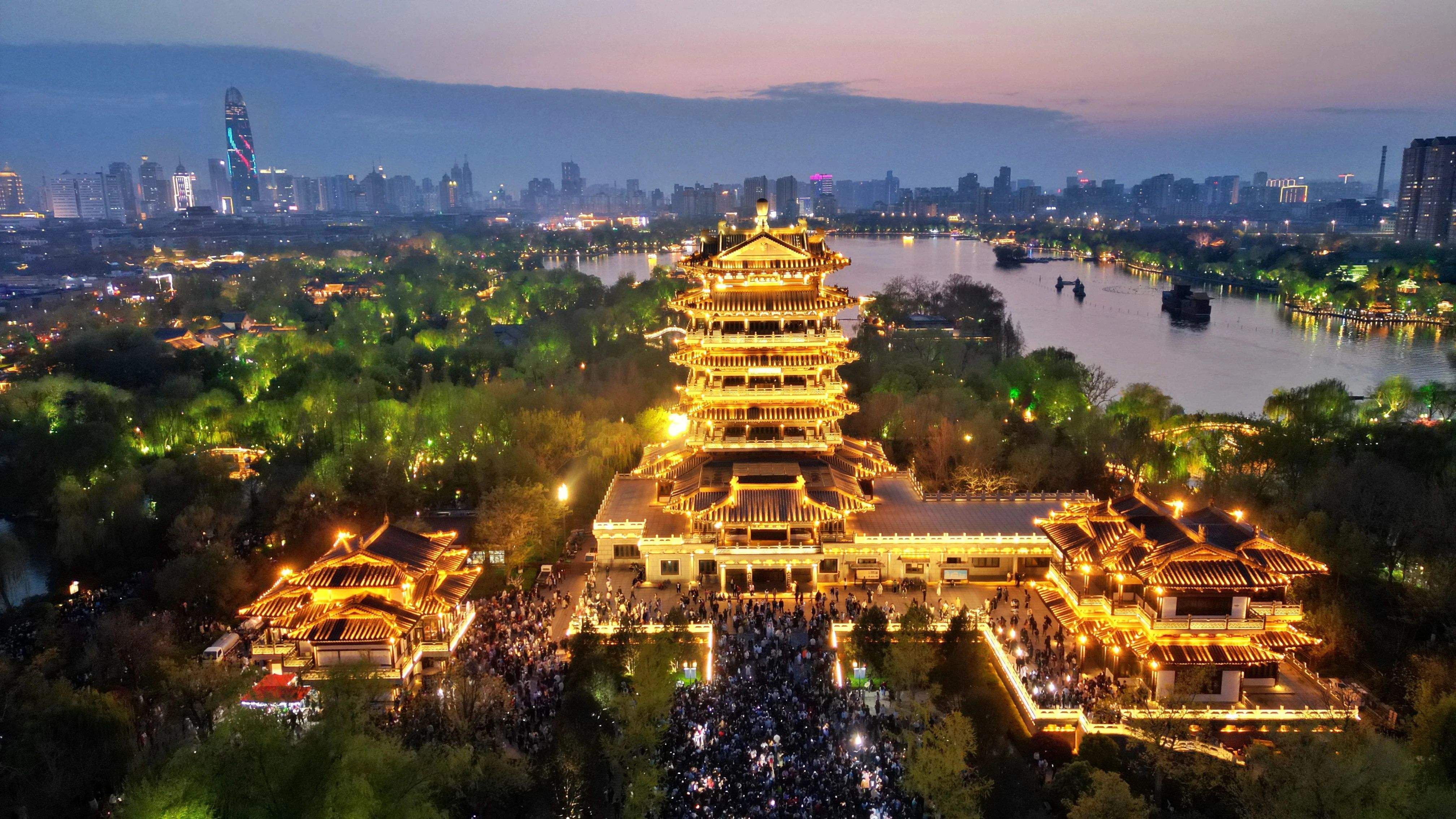 从春菜到春宴 “春日经济”带动多领域消费升温