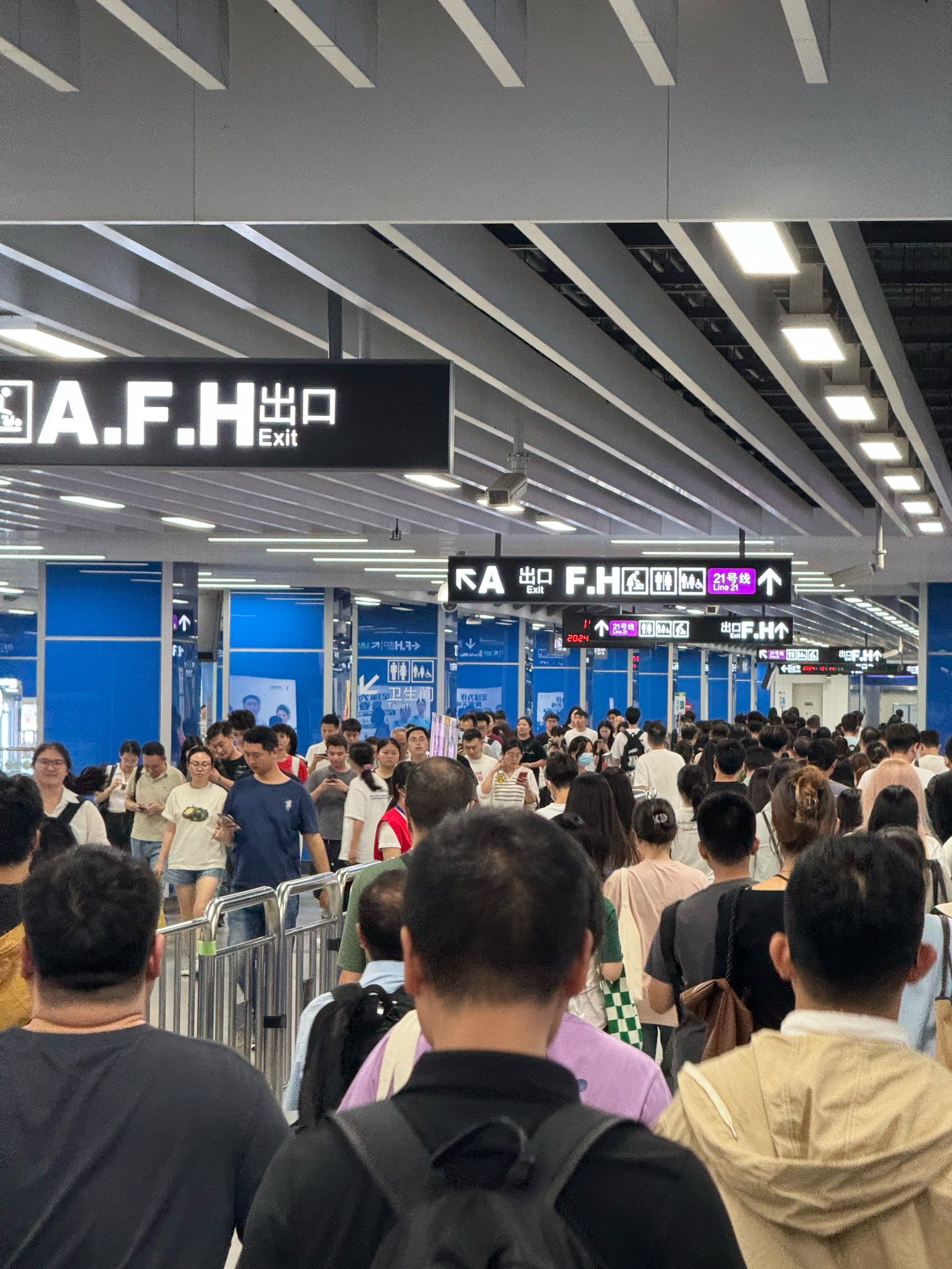 广州白云机场春运接送旅客超千万 创历史纪录