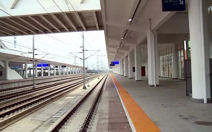 省长“站台”，经济第四大省“赶晚集”？