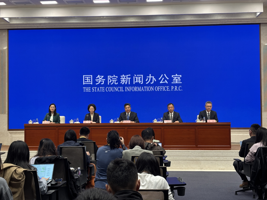 第六届中国国际消费品博览会启幕 超3400个品牌参展