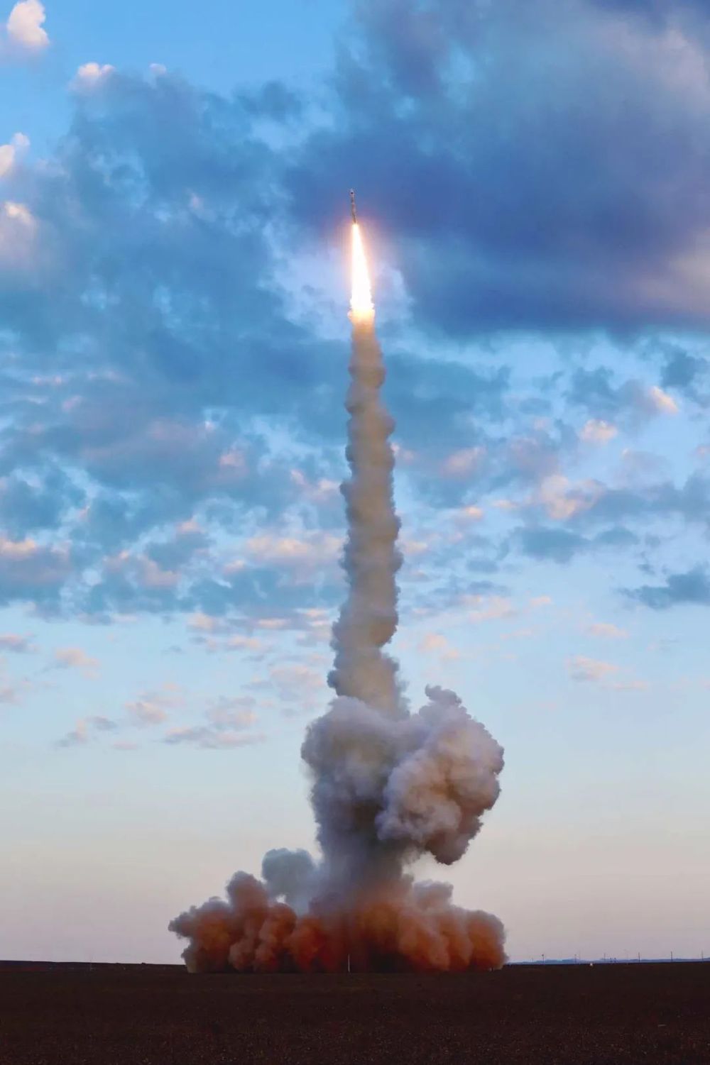 一箭8星 力箭一号运载火箭完成“专车”发射